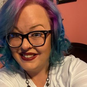 Meet your Posher, Brittni